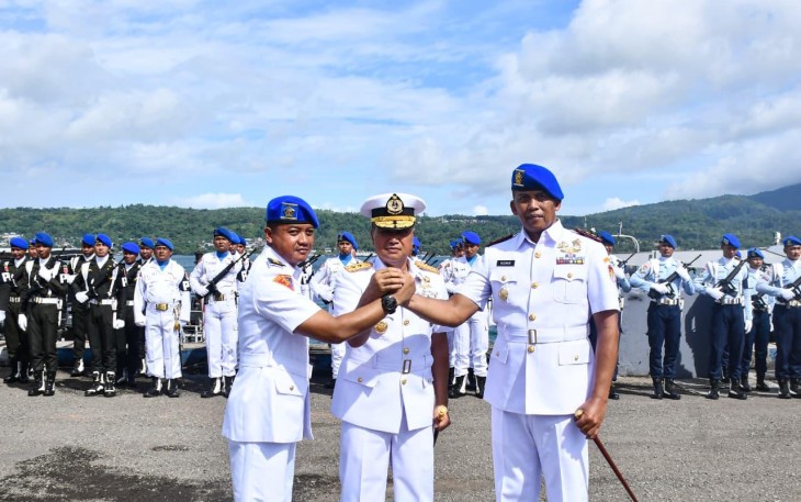 Komandan Kodaeral IX Laksamana Muda TNI Hanarko Djodi Pamungkas saat sertijab, Jum'at (9/1)