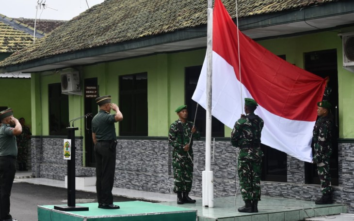 Upacara bendera prajurit Kodim 0803/Madiun