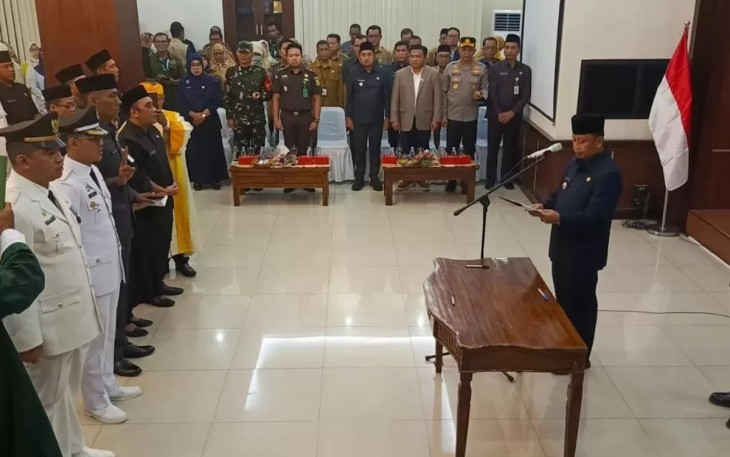 Walikota Depok Supian Suri melantik kepala dinas, Kamis (15/1)