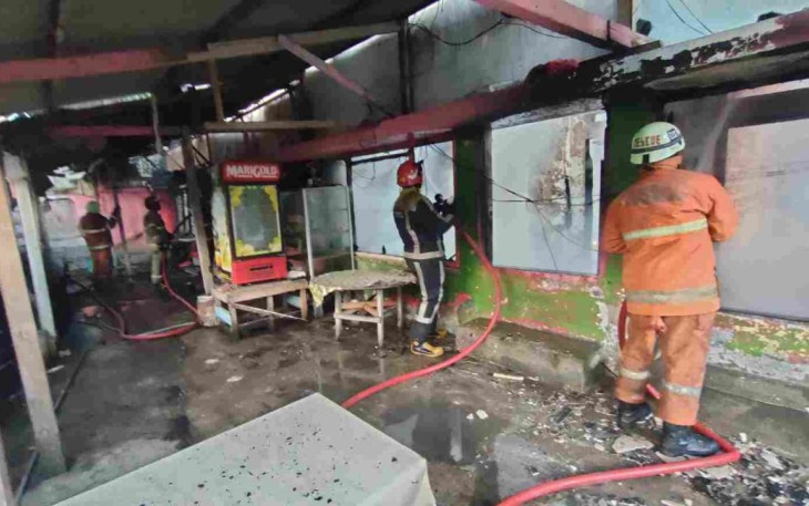 Kebakaran Rumah Kontrakan di Jalan Bintan Berhasil Dipadamkan