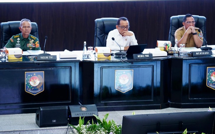 Kepala Staf Umum TNI Letjen TNI Richard Tampubolon selaku Wakil Ketua I Satuan Tugas (Satgas) menghadiri Rapat Koordinasi dalam rangka percepatan pelaksanaan Rehabilitasi dan Rekonstruksi Pasca Bencana Alam di Wilayah Sumatera