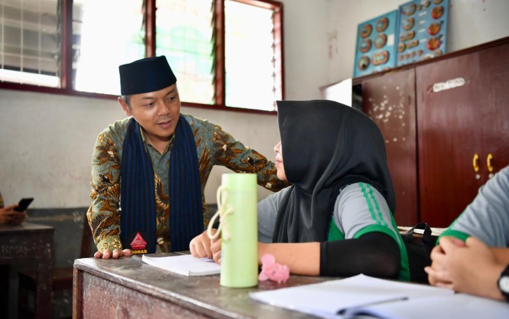 Kepala Sekolah Menengah Kejuruan Swasta (SMKS) sekaligus Sekolah Menengah Pertama (SMP) Surya Pematangsiantar, Bintang Saurma Pasaribu