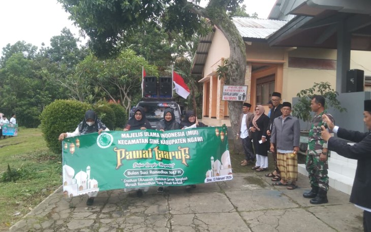 Kegiatan Pawai Taaruf wilayah desa binaan 