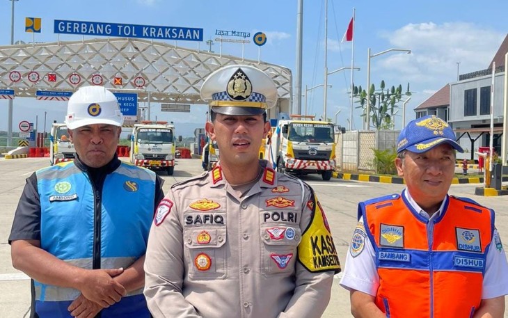 Kasatlantas Polres Probolinggo AKP Safiq memberikan keterangan pers, Jum'at (13/3)
