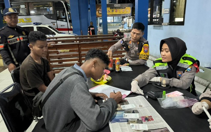 Pelayanan kesehatan mobile Polda Jatim 