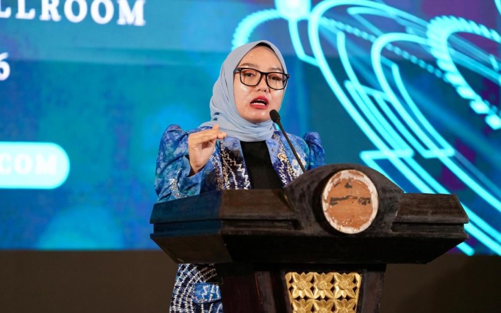 Wamenkop Farida Farichah 