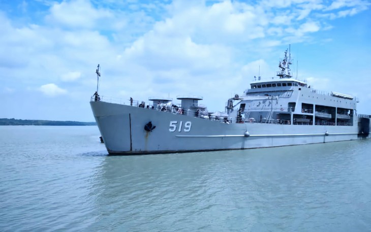 TNI AL Siagakan Ratusan Prajurit dan Kapal Perang Kawal Kelancaran Arus Balik di Pelabuhan Ketapang 