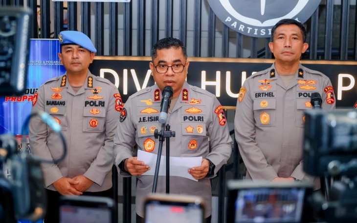 Kadiv Humas Polri Brigjen Pol Johnny Eddizon Isir