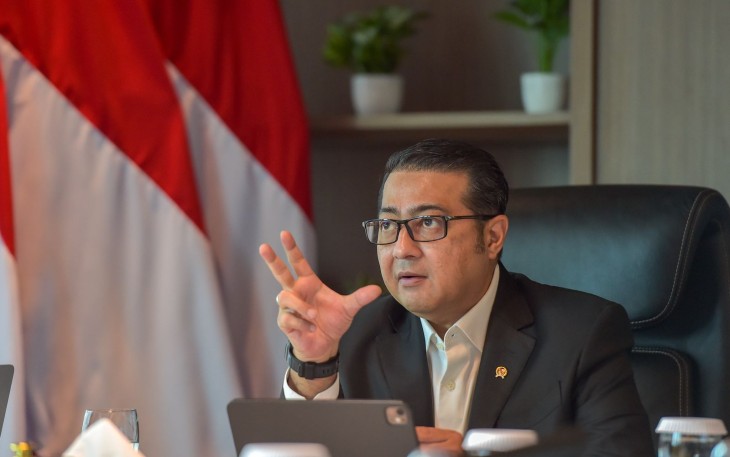 Menteri Ekraf Teuku Riefky Harsya