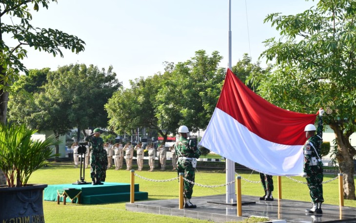 Upacara bendera prajurit Kodim Ponorogo