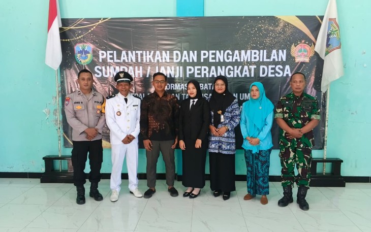 Mewakili Danramil 0801/12 Pringkuku, Serka Miseno Pelantikan Perangkat Desa Poko