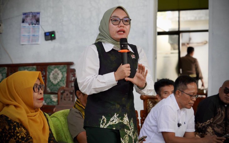 Wamenkop Farida Farichah