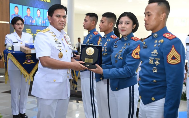Kasal Serahkan Ijazah dan Bekali Capaja AAL