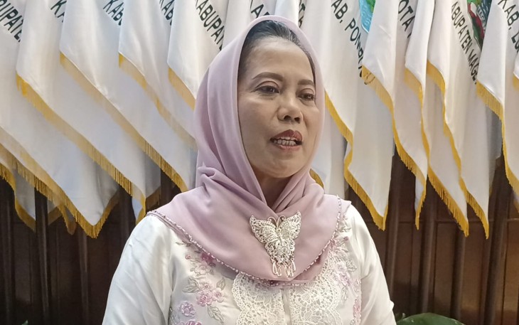 Tokoh gerakan koperasi nasional, Dr. Sri Untari Bisowarno 