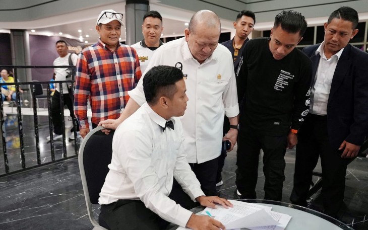Ketua Umum PB Muaythai Indonesia, AA LaNyalla Mahmud Mattalitti