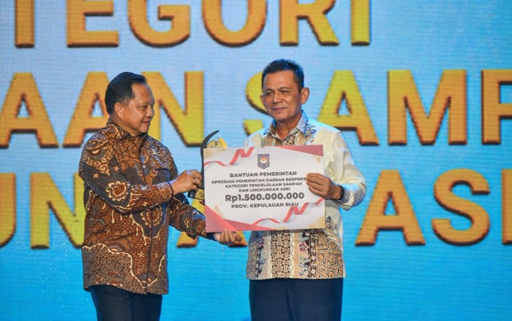 Kepri Terbaik II Pengelolaan Sampah dan Lingkungan Asri Regional Sumatera, Raih Apresiasi Rp1,5 Miliar