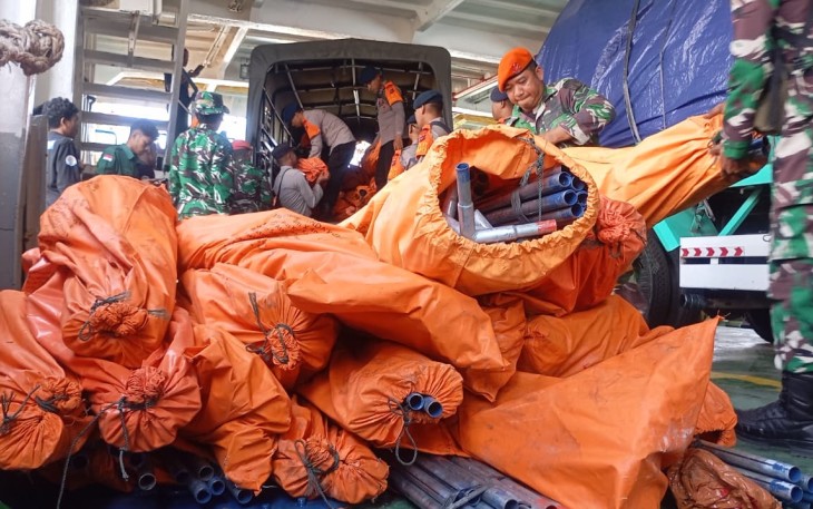 Salurkan Bantuan Logistik Melalui Jalur Laut untuk Masyarakat Terdampak Gempa di Pulau Palue