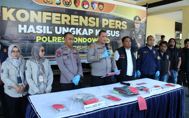 *Polres Bondowoso Temukan Jejak Penadahan Curanmor, Dua Tersangka Diamankan