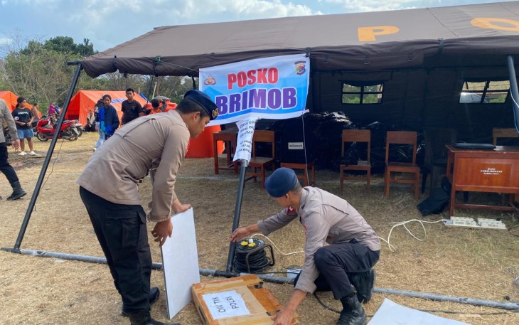 Personel Korbrimob Polri Terus Bergerak, Evakuasi Korban dan Penuhi Kebutuhan Warga Terdampak Gempa