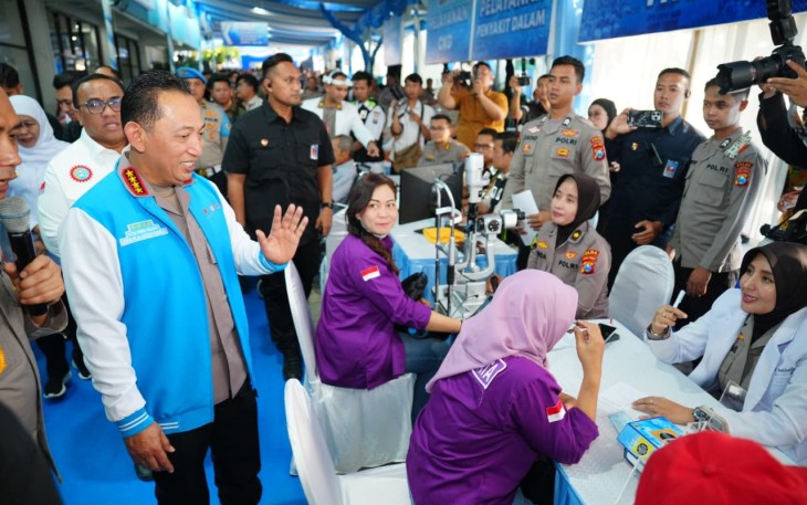 Kapolri Tinjau Baktikes Di Gedung Kspsi Jatim, Layanan Kesehatan Dihadirkan Untuk Pekerja Dan Masyarakat
