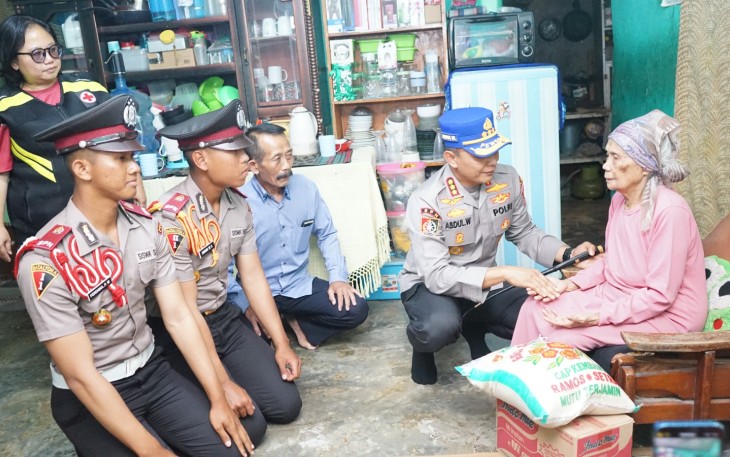 Wujudkan Polri Sebagai Sosok yang Melayani,  SPN Polda Metro Jaya Libatkan Siswa Diktuk Dalam Aksi Peduli Warga Sekitar