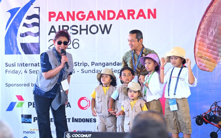 Wakil Menteri Pendidikan Dasar dan Menengah (Wamendikdasmen), turut Fajar Riza Ul Haq meresmikan Susi Environmental School (SES) 