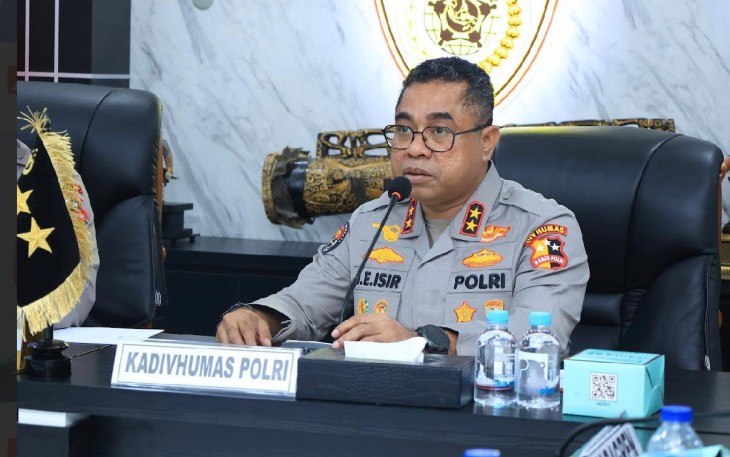 Kepala Divisi Humas Polri Irjen Pol. Johnny Eddizon Isir 
