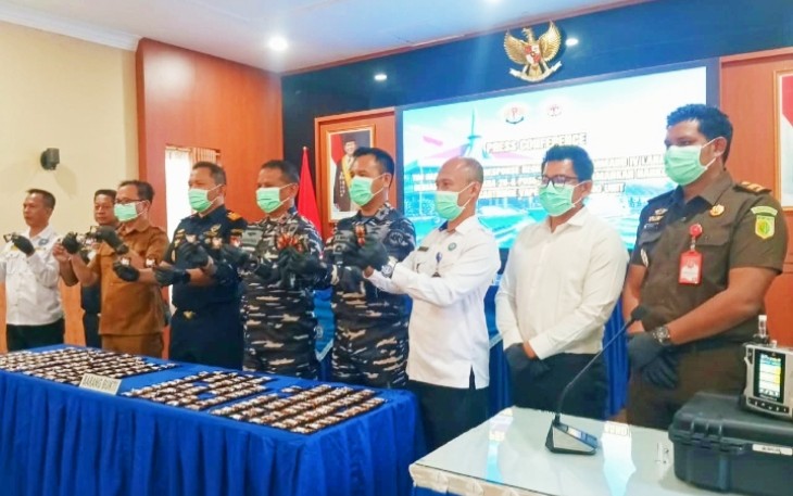 Tim Gabungan Lanal TBK dan Satgas Cakra 26-K Amankan 240 Unit Cartridge Vape Diduga Mengandung Narkotika