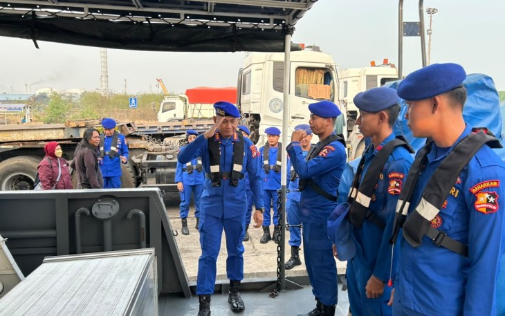KP Sanjaya-7017 Polri dan KN SAR Tetuka Terus Sisir Perairan Selat Sunda