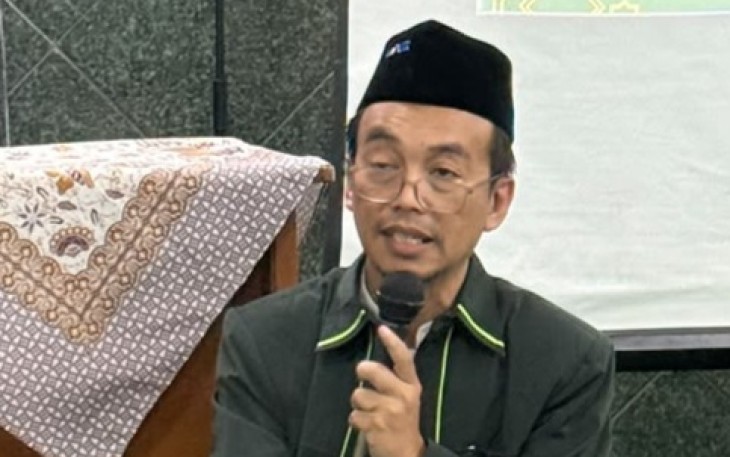 Dr M Atoillah Isfandiari
