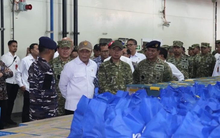 Panglima TNI Bersama Menko Polkam Lepas Satgas Terpadu Port Visit 2026