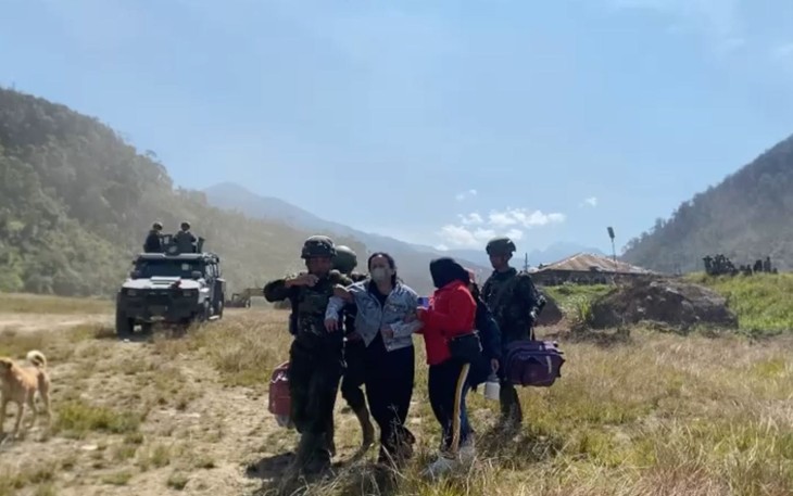 Pangkoops TNI Habema Perintahkan Evakuasi Udara Ibu Sinta dari Mbua