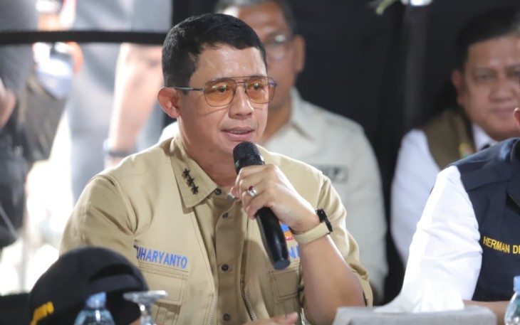 Kepala Badan Nasional Penanggulangan Bencana (BNPB) Letjen TNI Dr. Suharyanto, S.Sos., M.M., turun langsung ke lapangan, Jumat (18/9),