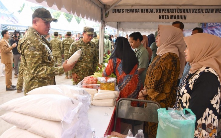 Bazar TNI di Madiun, Danrem Untoro Singgung Pentingnya Memberi Ruang dan Dukungan Terhadap UMKM