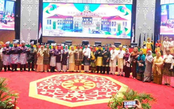 Wakil Wali Kota Tanjungpinang, H. Raja Ariza, menghadiri Rapat Paripurna DPRD Provinsi Kepulauan Riau