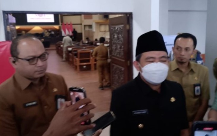 Bupati Jember Sampaikan Penjelasan Rancangan APBD Tahun Anggaran 2027