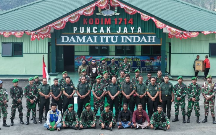 Kodim 1714/Puncak Jaya Gelar Syukuran Kenaikan Pangkat Bintara dan Tamtama