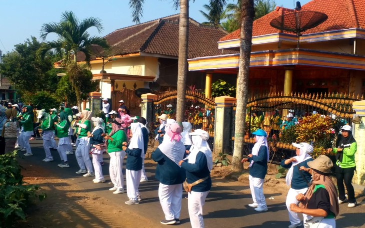 Senam Lansia di Pringgodani Bantur Padukan Hidup Sehat dan Aksi Sosial
