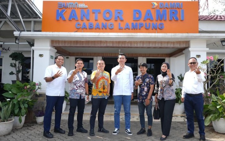 KAI Divre IV Tanjungkarang dan DAMRI Bahas Sinergi Transportasi Terintegrasi