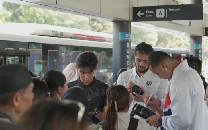 Kampanyekan Gaya Hidup Sehat, PAM JAYA Gandeng Pelita Jaya Bagi-Bagi Tumbler