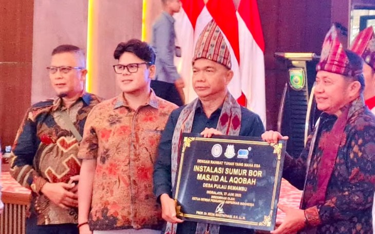 Kolaborasi SUCOFINDO–ABPEDNAS Hadirkan Akses Air Bersih bagi Desa Pulau Semambu