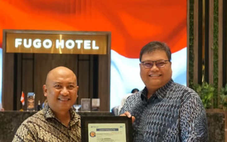 Perkuat Mutu Layanan Perhotelan, SUCOFINDO Serahkan Sertifikasi ISO 9001:2015 kepada Hotel FUGO Samarinda