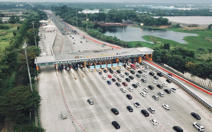 523 Ribu Kendaraan Melintas di Gerbang Tol Cikampek Utama