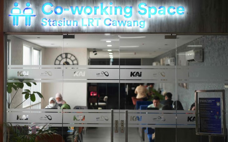 Waktu Transit Lebih Produktif, Manfaatkan Fasilitas Co-Working Space di Stasiun Cawang