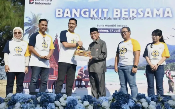 Wawako Padang dalam acara 'Bangkit Bersama, Gerak, Kuliner, Cerita' yang diselenggarakan Bank Mandiri Taspen