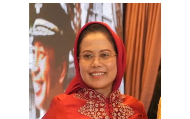  Ketua Komisi E DPRD Jawa Timur,  Sri Untari Bisowarno 