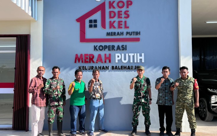 Komandan Kodim 0801/Pacitan, Letkol Arh Rudi Ariyanto, S.E., M.Sos. meninjau langsung pelaksanaan pembangunan Koperasi Desa/Kelurahan Merah Putih (KDKMP) di beberapa wilayah tersebar di Kabupaten Pacitan