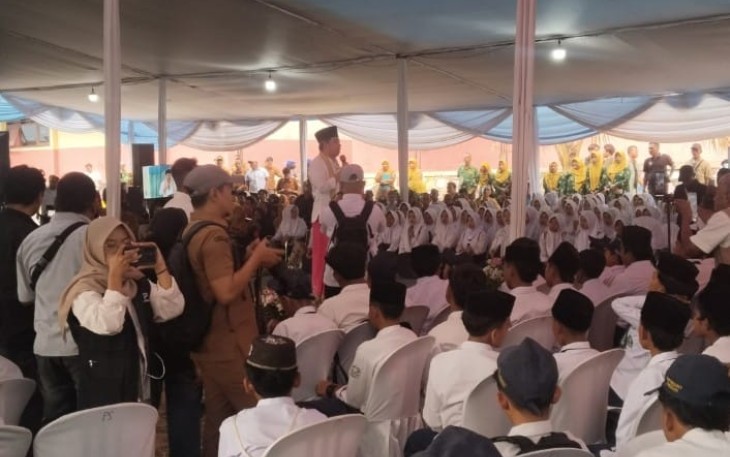 Gus Muhammad Fawaid, saat berada di SMP Negeri 1 Pakusari, Senin (20/7/2026).