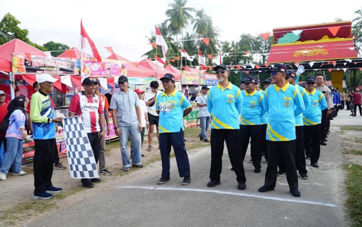 Sekda Lingga Hadiri Pembukaan dan Pelepasan Lomba Gerak Jalan