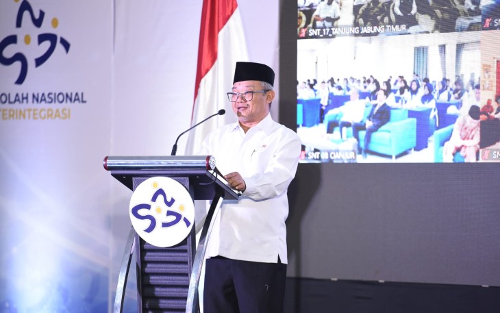 Mendikdasmen Abdul Mu’ti pada pembukaan Masa Pengenalan Lingkungan Sekolah (MPLS) 17 SNT di Bogor, Jawa Barat, Senin (10/8). 